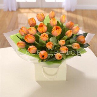 Оранжевые Тюльпаны в коробке